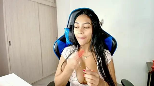 sophiax-x online show from 01/09/26, 02:13