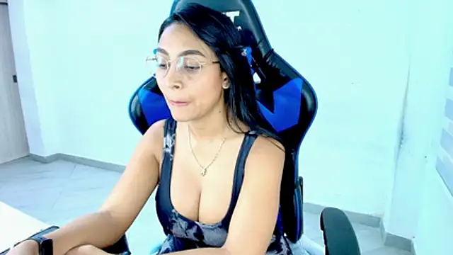 sophiax-x online show from 03/09/26, 09:40