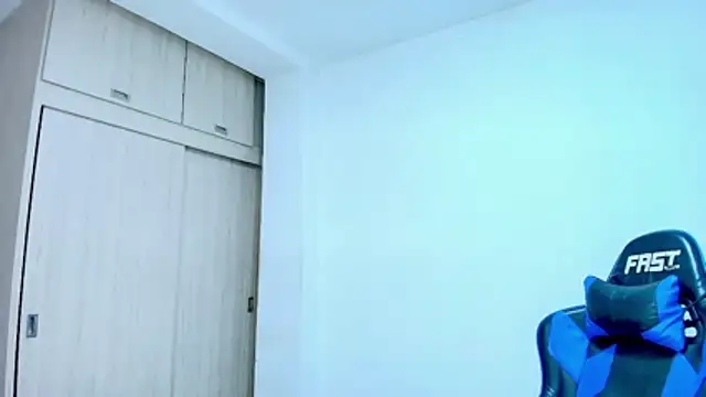 sophiax-x online show from 01/16/26, 04:33