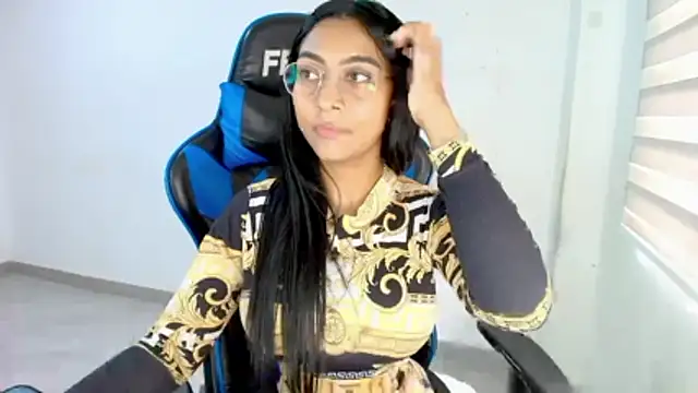 sophiax-x online show from 02/13/26, 03:56