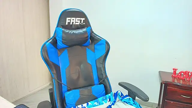 sophiax-x online show from 10/02/25, 07:06