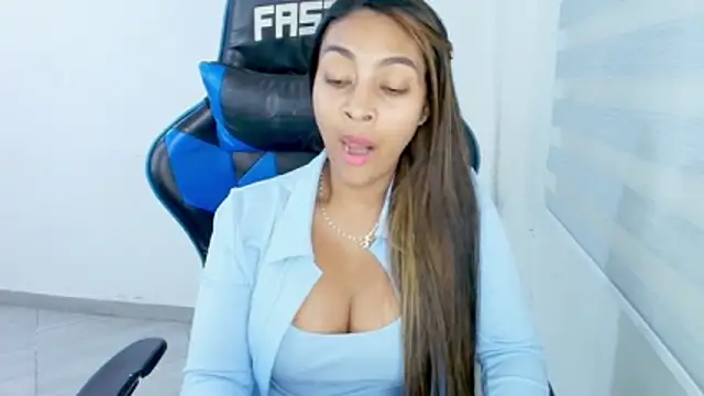 sophiax-x online show from 07/17/26, 11:24