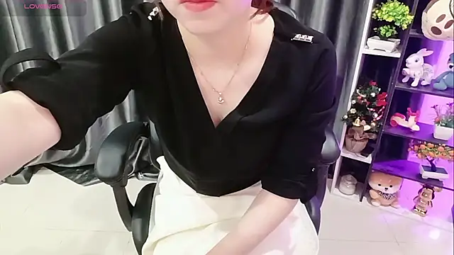 Snapshot of Yuki-yio chatting on 04/04/26, 01:23 Yuki-yio online show from 04/04/26, 01:23