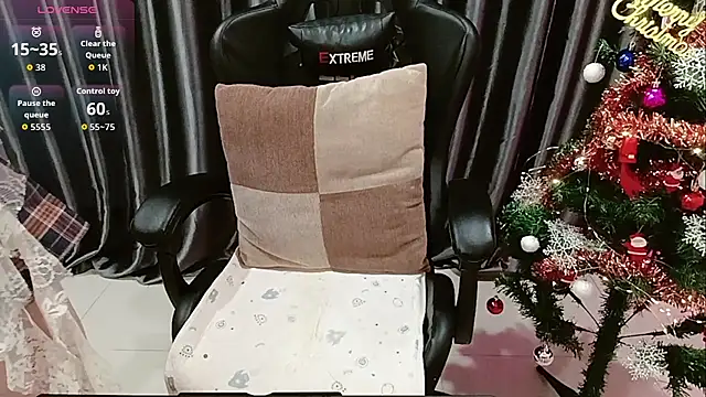 Yuki-yio online show from 12/05/25, 01:27