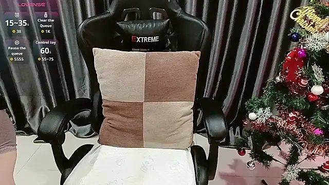 Yuki-yio online show from 12/20/25, 01:19