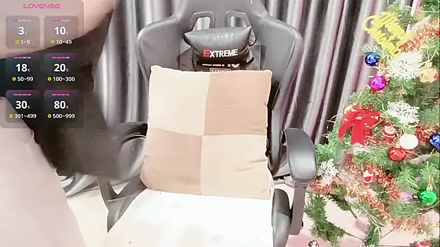 Yuki-yio online show from 12/14/25, 12:50