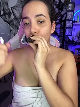 Emma Wish online show from 10/21/25, 04:17