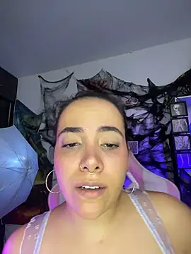 Emma Wish online show from 10/29/25, 08:41