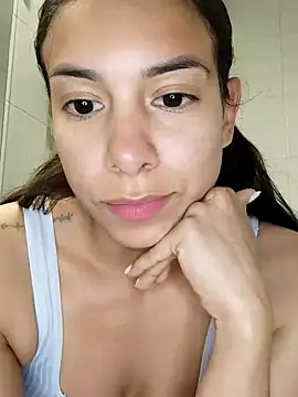 Angelinalombardi  online show from 11/06/25, 12:25