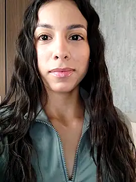 Snapshot of Angelinalombardi_ chatting on 03/13/25, 10:54 Angelinalombardi  online show from 03/13/25, 10:54