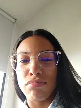 Snapshot of Angelinalombardi_ chatting on 03/12/25, 08:31 Angelinalombardi  online show from 03/12/25, 08:31