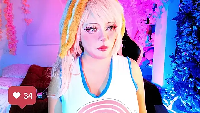 seraphine23 online show from 12/18/25, 03:11