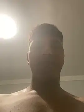 Wellingtonbr01 online show from 12/22/25, 12:22