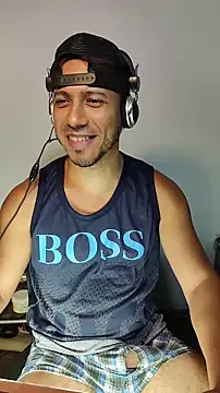 Snapshot of thommerxxx chatting on 09/27/25, 05:46 thommerxxx online show from 09/27/25, 05:46