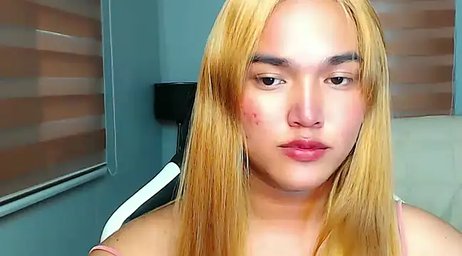 Snapshot of MoaningKylie chatting on 02/01/25, 04:46 MoaningKylie online show from 02/01/25, 04:46