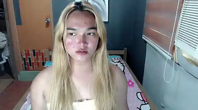 Snapshot of MoaningKylie chatting on 03/21/25, 05:43 MoaningKylie online show from 03/21/25, 05:43