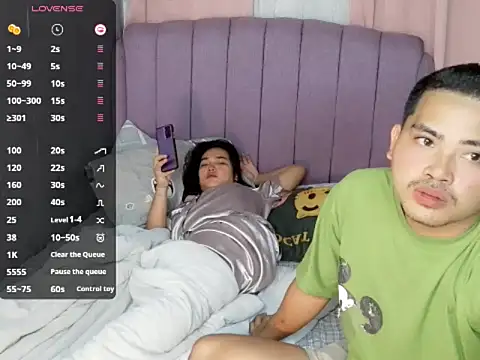 Snapshot of MoaningKylie chatting on 02/26/26, 02:44 MoaningKylie online show from 02/26/26, 02:44