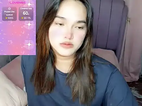 Snapshot of MoaningKylie chatting on 02/10/26, 04:33 MoaningKylie online show from 02/10/26, 04:33