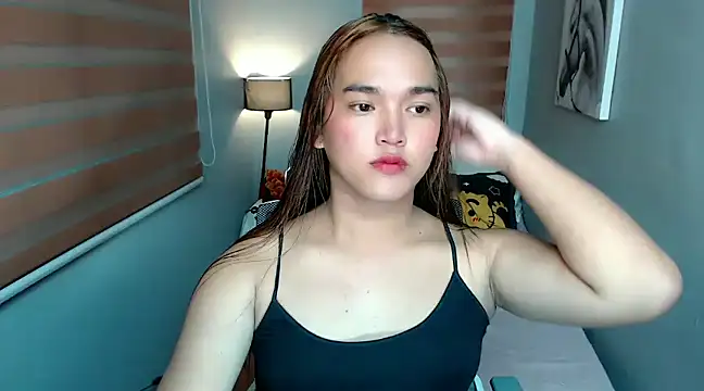 Snapshot of MoaningKylie chatting on 12/13/24, 10:08 MoaningKylie online show from 12/13/24, 10:08