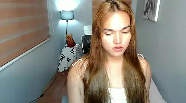 Snapshot of MoaningKylie chatting on 12/06/24, 01:49 MoaningKylie online show from 12/06/24, 01:49