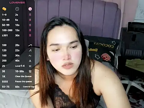 Snapshot of MoaningKylie chatting on 02/25/26, 03:51 MoaningKylie online show from 02/25/26, 03:51