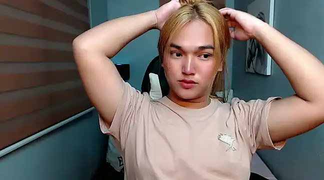 Snapshot of MoaningKylie chatting on 01/25/25, 09:57 MoaningKylie online show from 01/25/25, 09:57