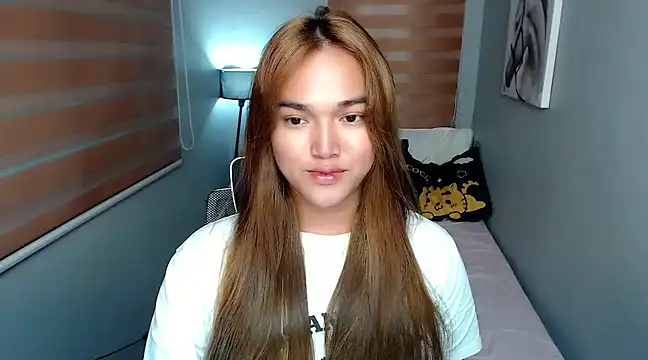 Snapshot of MoaningKylie chatting on 12/18/24, 10:51 MoaningKylie online show from 12/18/24, 10:51