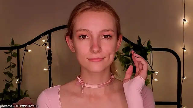 berrry girl online show from 05/15/26, 11:52