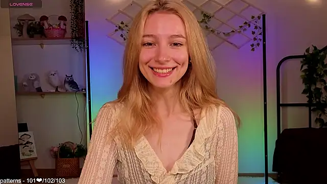 berrry girl online show from 05/26/26, 05:05