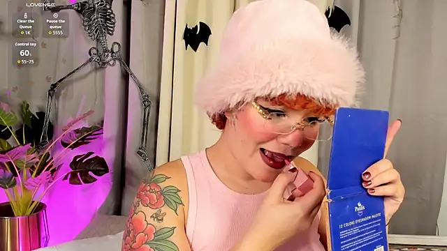 Amy art online show from 10/23/25, 09:02