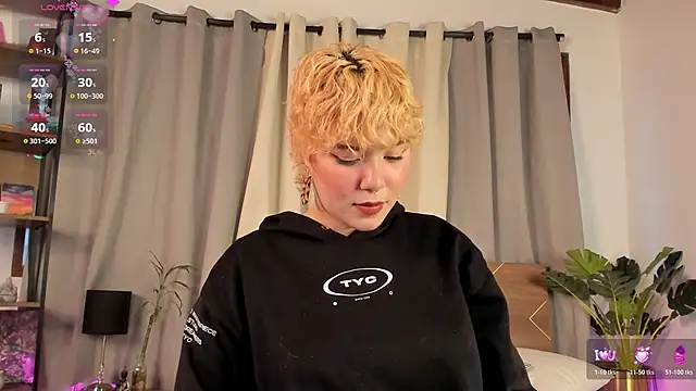 Amy art online show from 01/16/26, 08:57