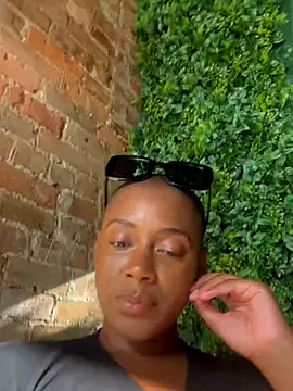 HoneyDripHer online show from 10/01/25, 09:18