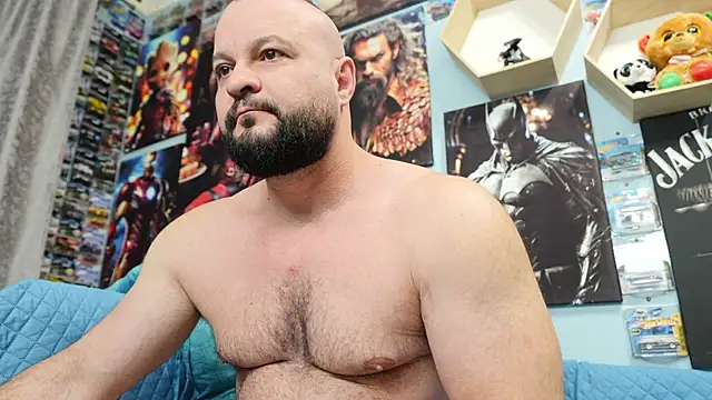 Snapshot of Muscle_Bear chatting on 10/10/25, 06:03 Muscle Bear online show from 10/10/25, 06:03