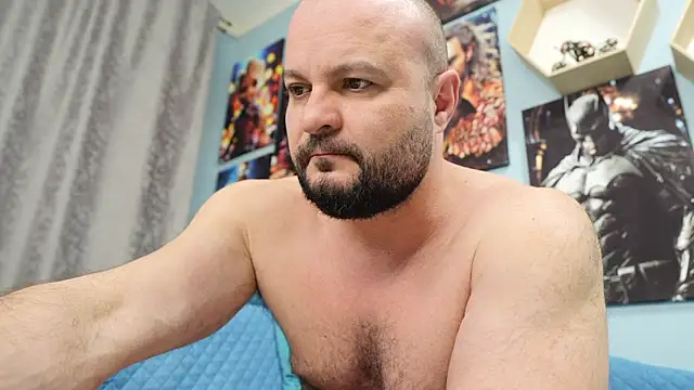Snapshot of Muscle_Bear chatting on 03/19/25, 02:02 Muscle Bear online show from 03/19/25, 02:02
