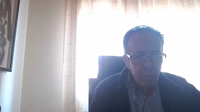 Snapshot of TonyComa chatting on 10/30/25, 12:14 TonyComa online show from 10/30/25, 12:14