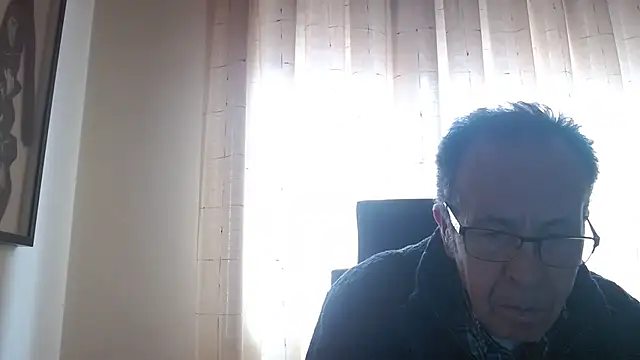 Snapshot of TonyComa chatting on 01/12/26, 11:39 TonyComa online show from 01/12/26, 11:39