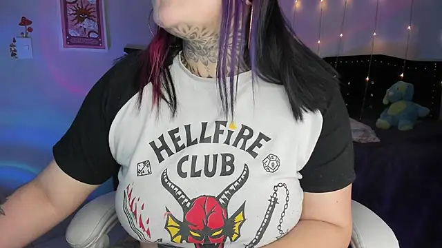 cherrybom  online show from 11/26/25, 11:27