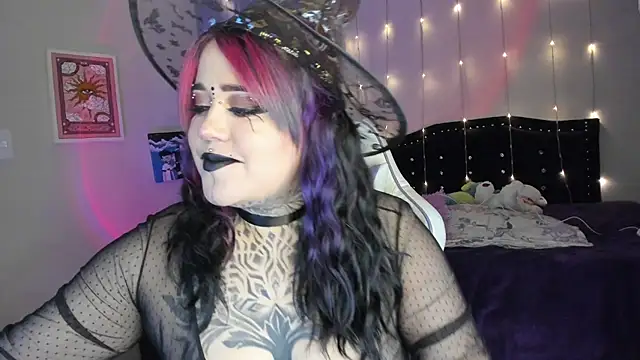 cherrybom  online show from 10/29/25, 01:15