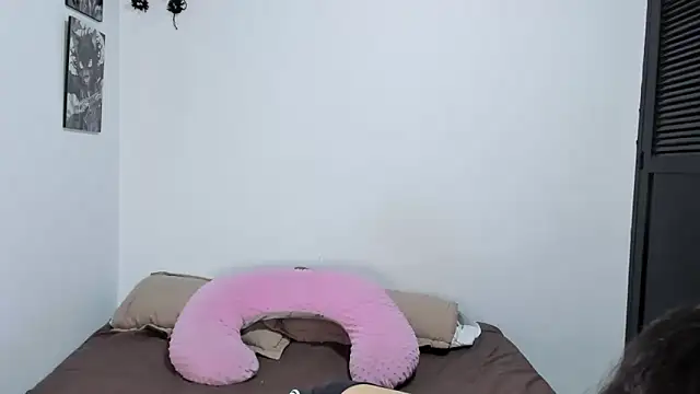 Abby Saenz01 online show from 11/09/25, 12:31