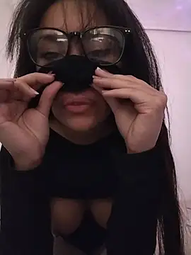 sarahvergen online show from 02/08/26, 06:49