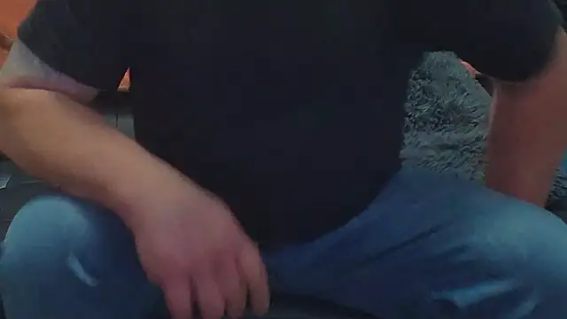 AwesomePapaya online show from 12/05/25, 02:21