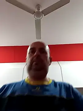 Hot-pico76 online show from 02/05/25, 08:21