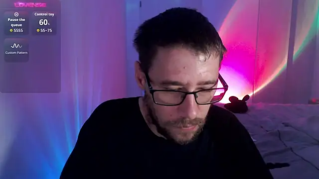 Thomas Mrd online show from 10/12/25, 01:40