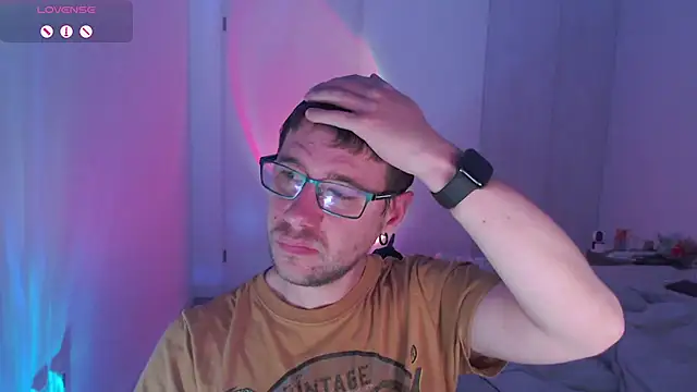 Thomas Mrd online show from 11/08/25, 02:26