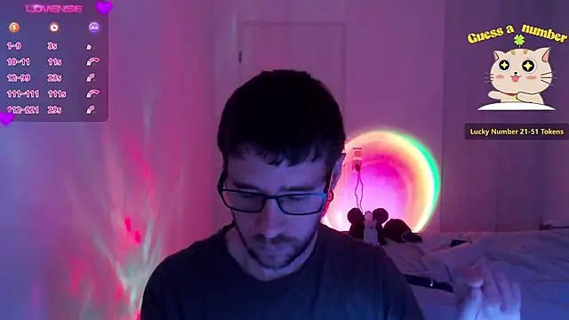 Thomas Mrd online show from 12/15/24, 09:03