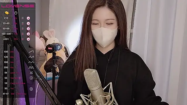 Snapshot of tw_lala chatting on 03/21/25, 07:35 tw lala online show from 03/21/25, 07:35