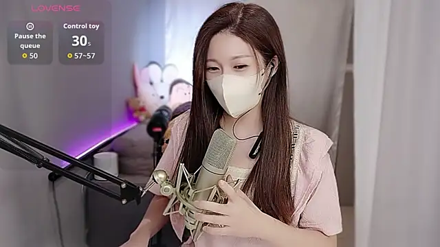 Snapshot of tw_lala chatting on 10/14/25, 04:18 tw lala online show from 10/14/25, 04:18