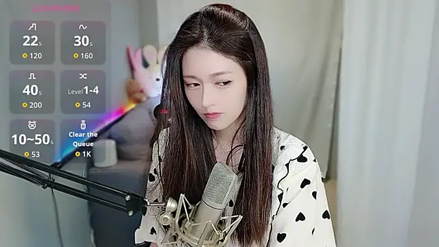 Snapshot of tw_lala chatting on 10/30/25, 04:37 tw lala online show from 10/30/25, 04:37