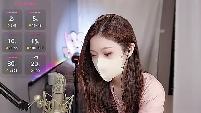 Snapshot of tw_lala chatting on 10/20/25, 04:40 tw lala online show from 10/20/25, 04:40