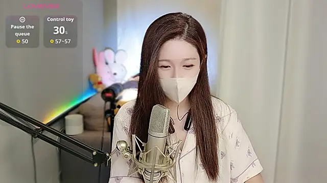 Snapshot of tw_lala chatting on 10/21/25, 04:50 tw lala online show from 10/21/25, 04:50